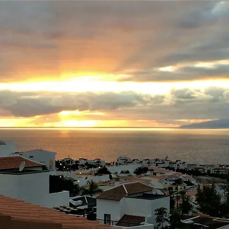 Ocean View San Eugenio Apartman